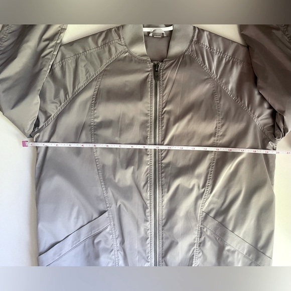 Lululemon Trace Back Bomber Jacket - Picture 10 of 11
